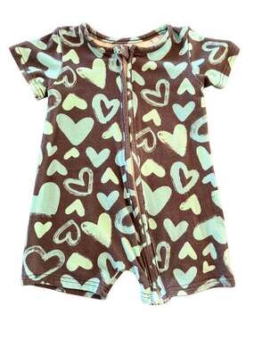Max & Morris Bamboo Viscose Hearts Shorty Zipper Romper Size 6-12M